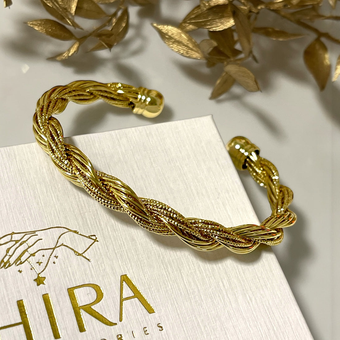 Golden Twist Armreif