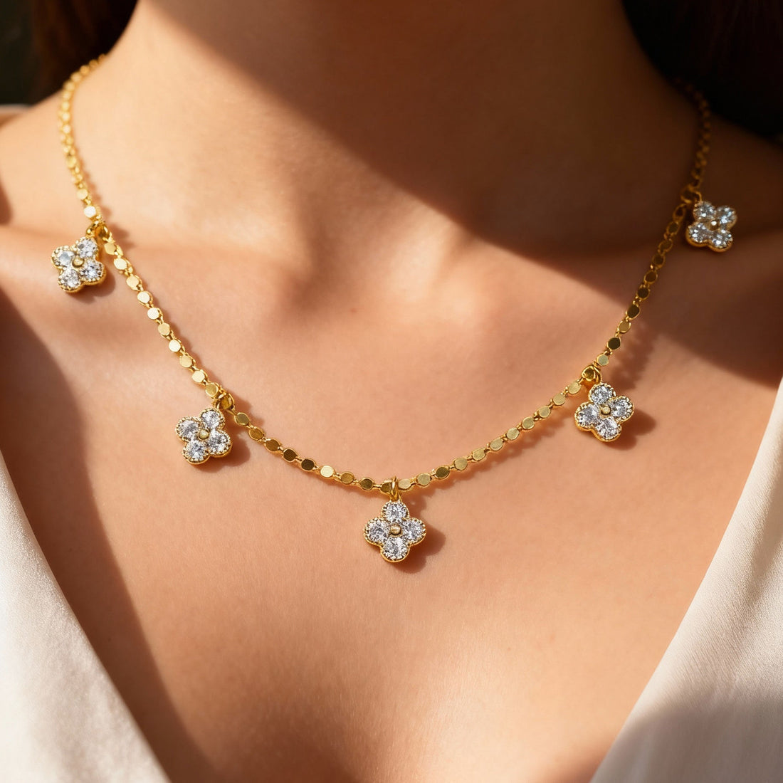 Golden Clover Sparkle Kette