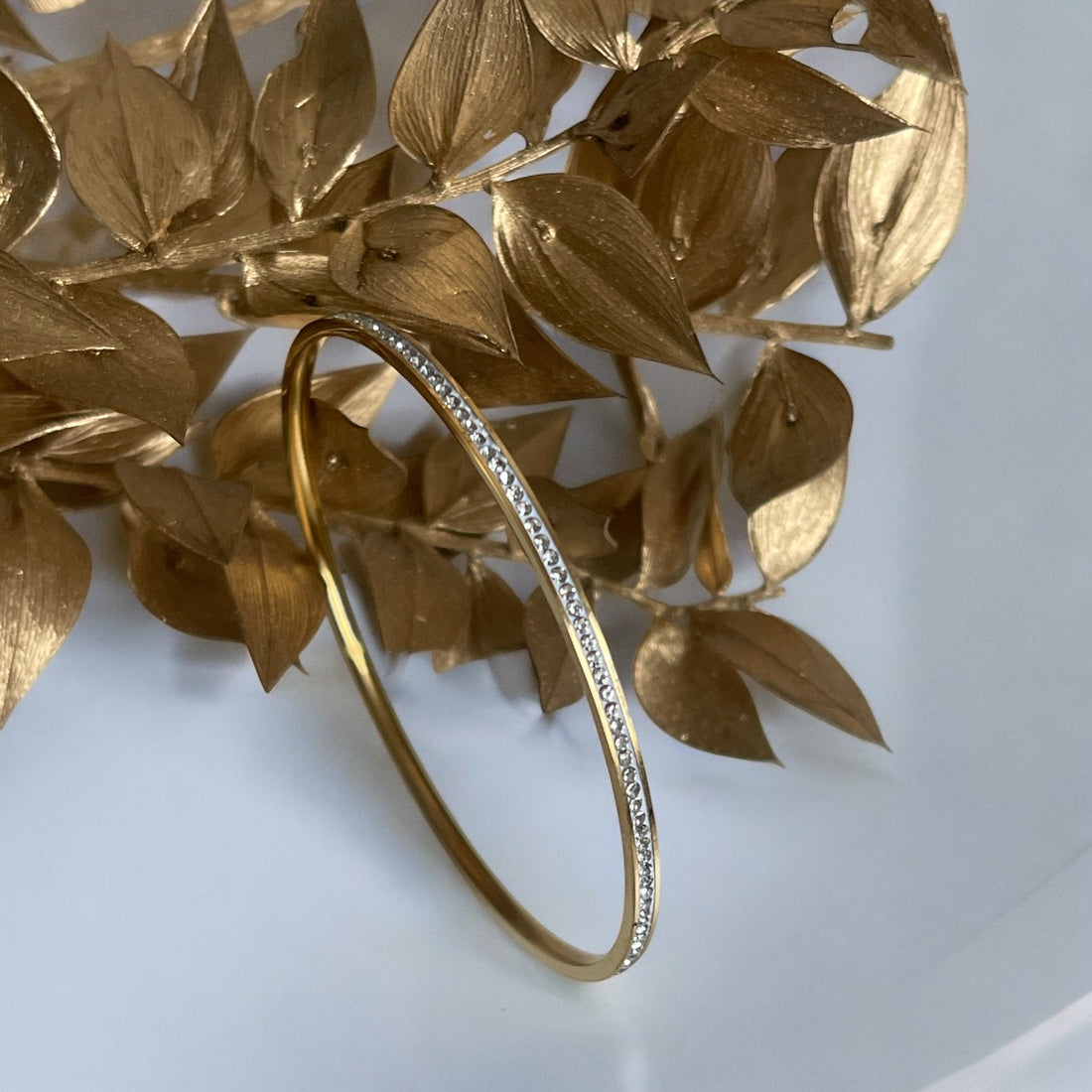 Shimmer Line Armreif