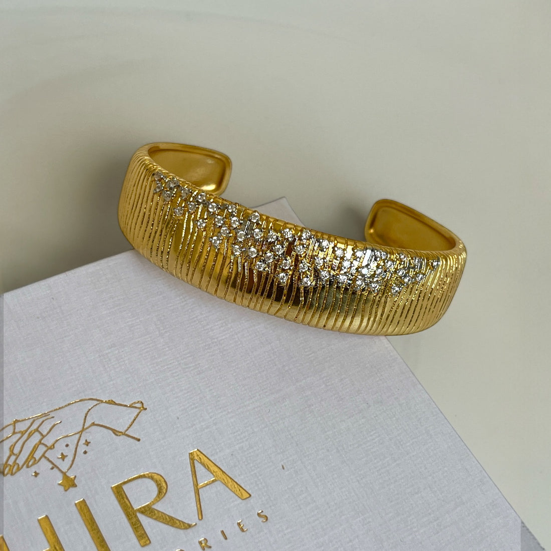 Golden Stardust Armreif