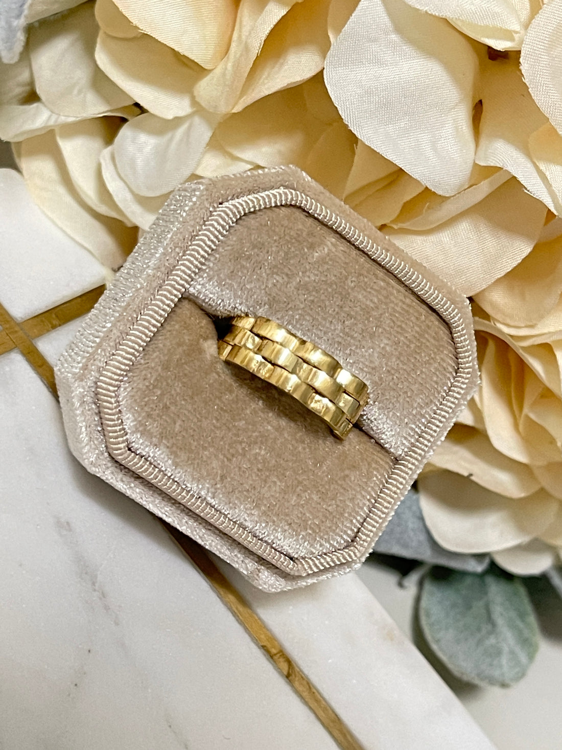 Golden Mosaic Band Ring