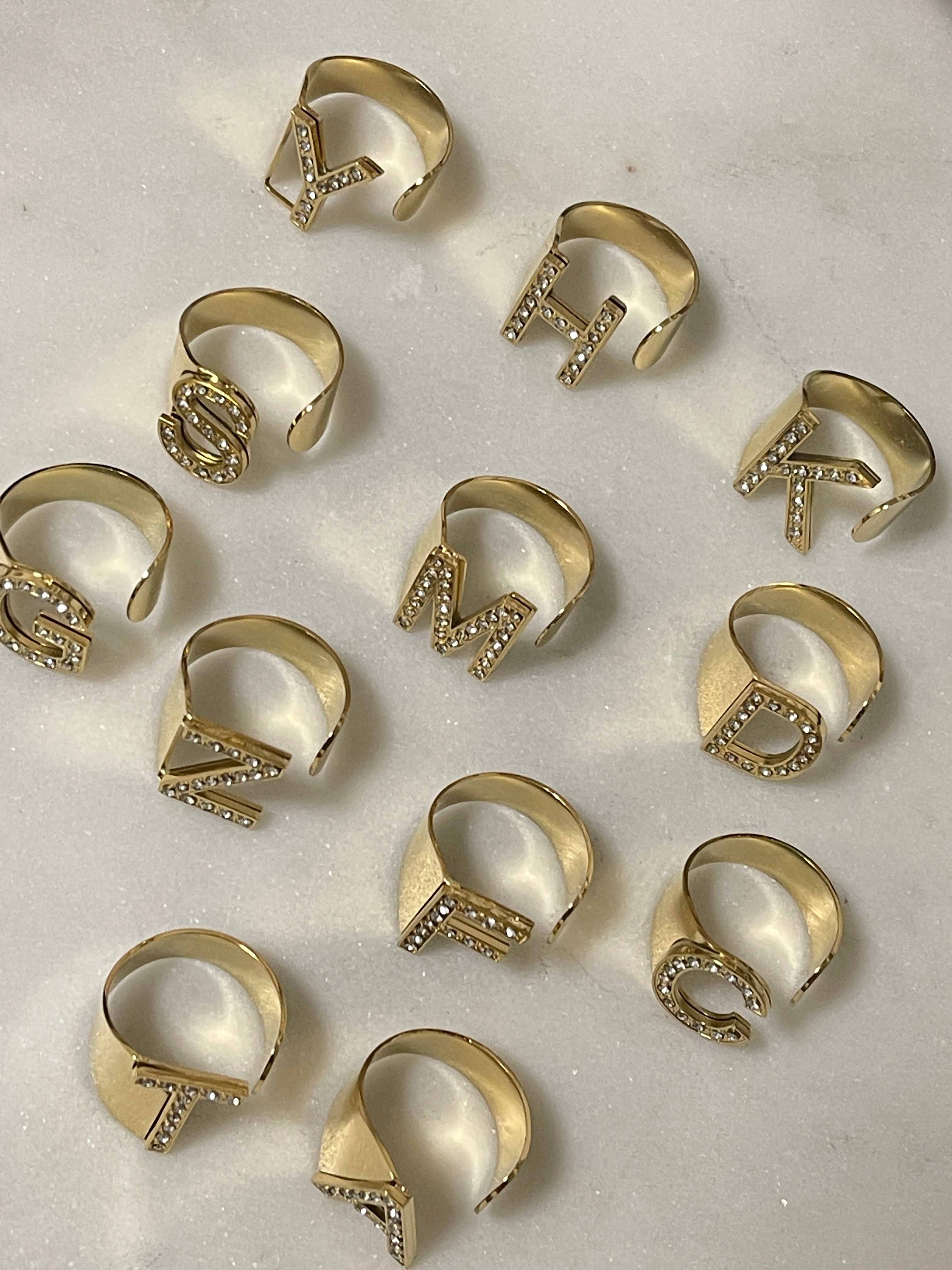 Buchstaben Ring mit Zirkonia