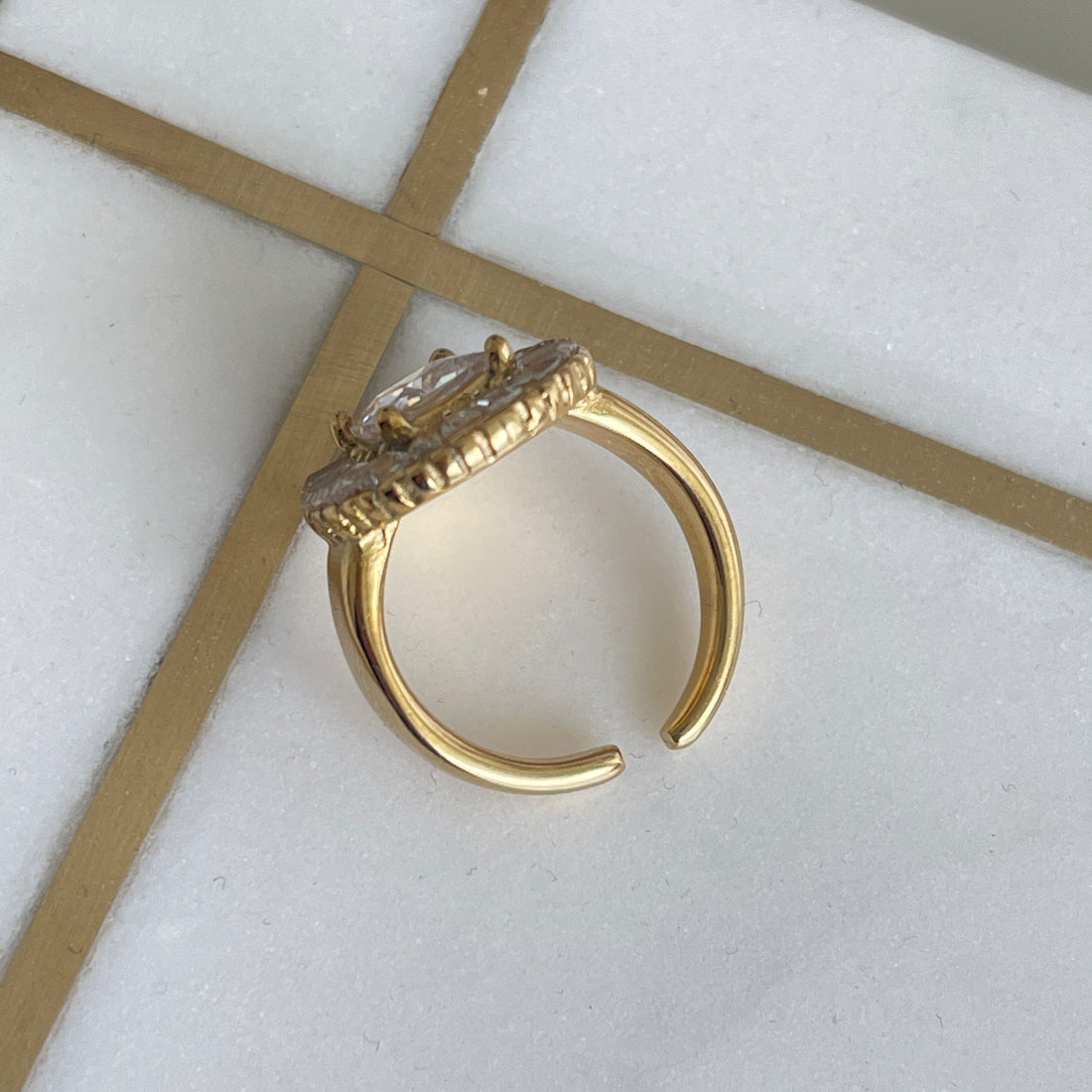Baguette Glow Oval Ring