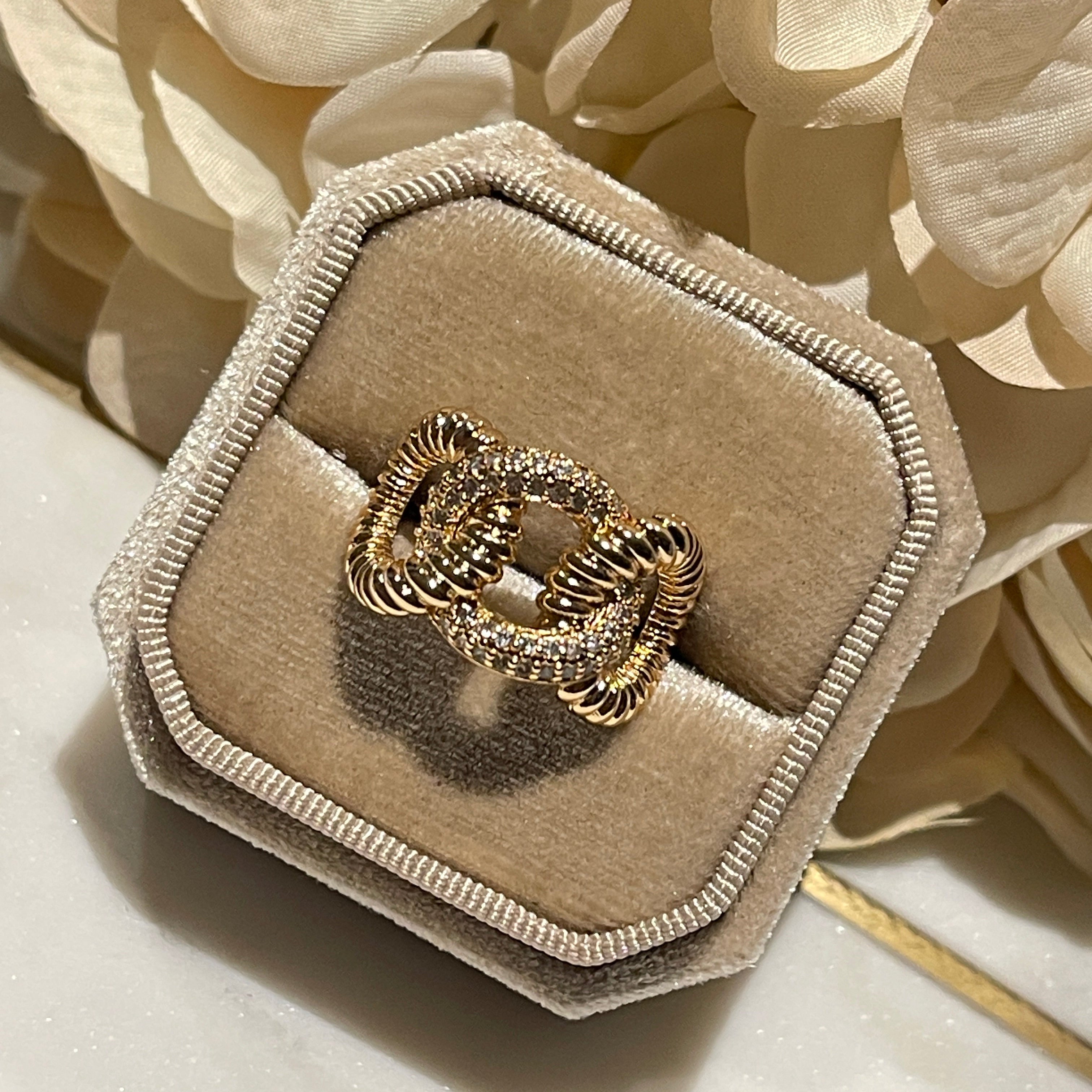 Trinity Ring of Circles