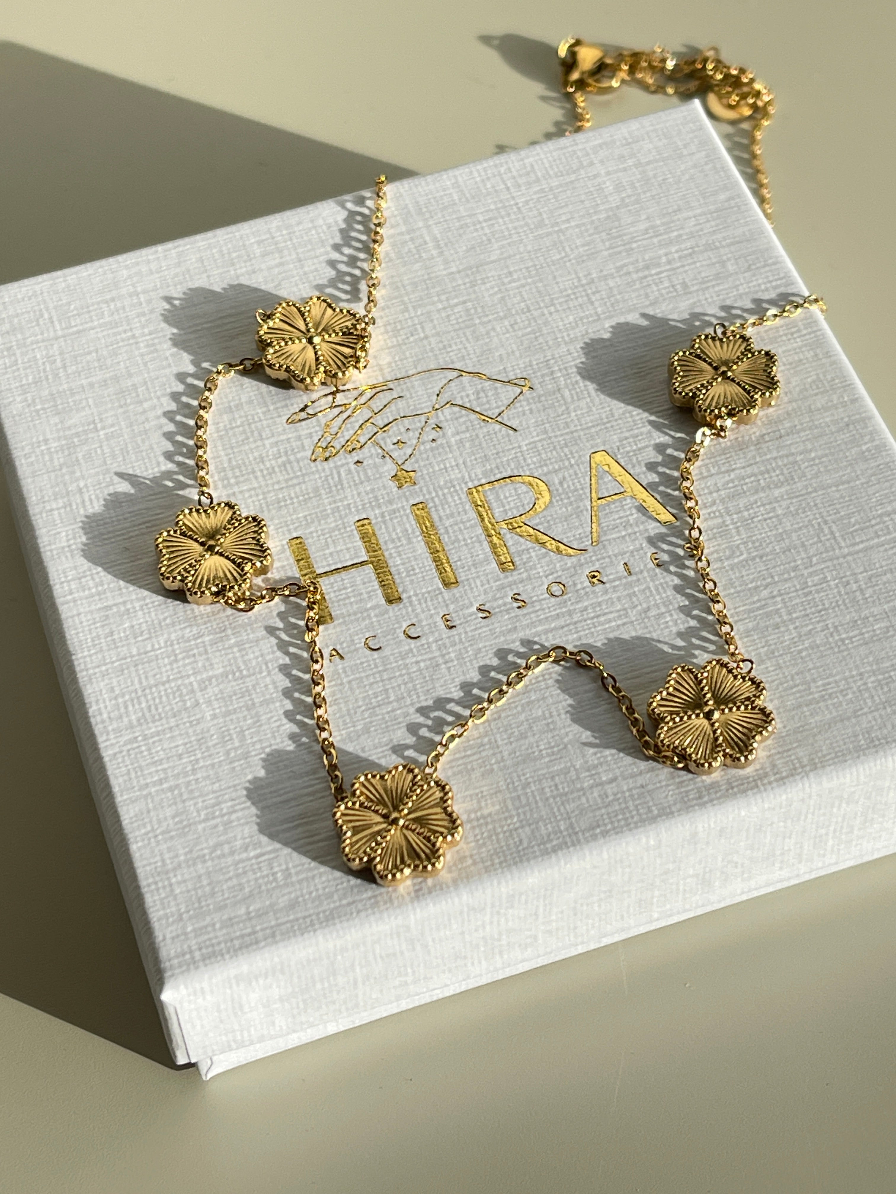 Golden Clover Kette
