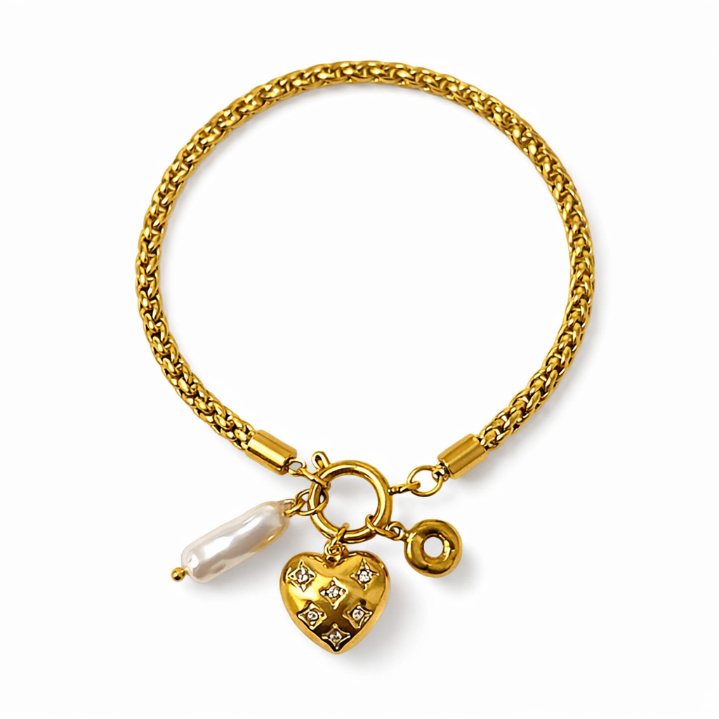Golden Heart Charm Armband