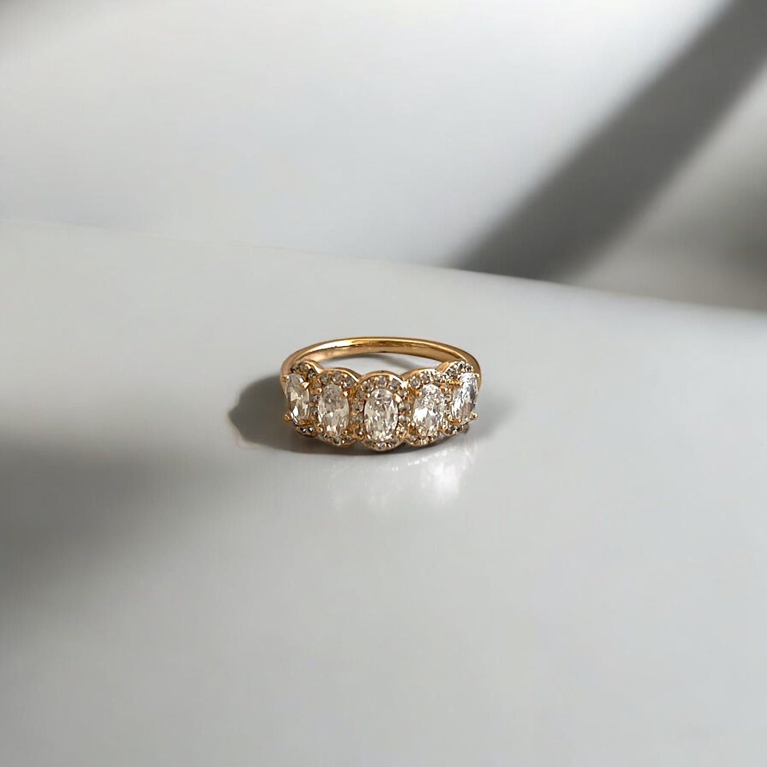 Royal Shine Ring