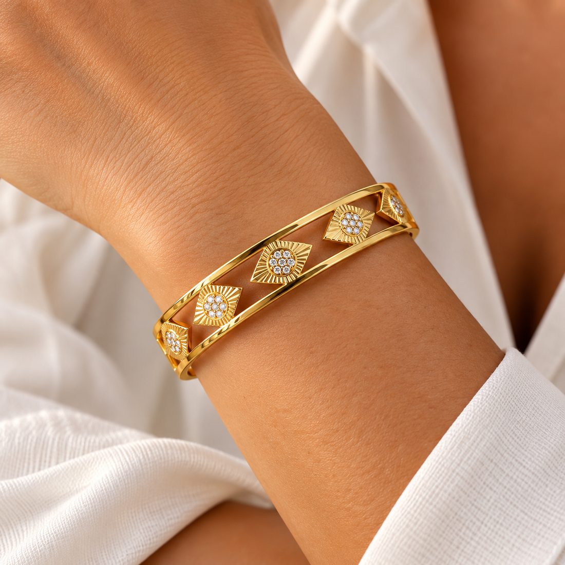 Golden Eye Armreif