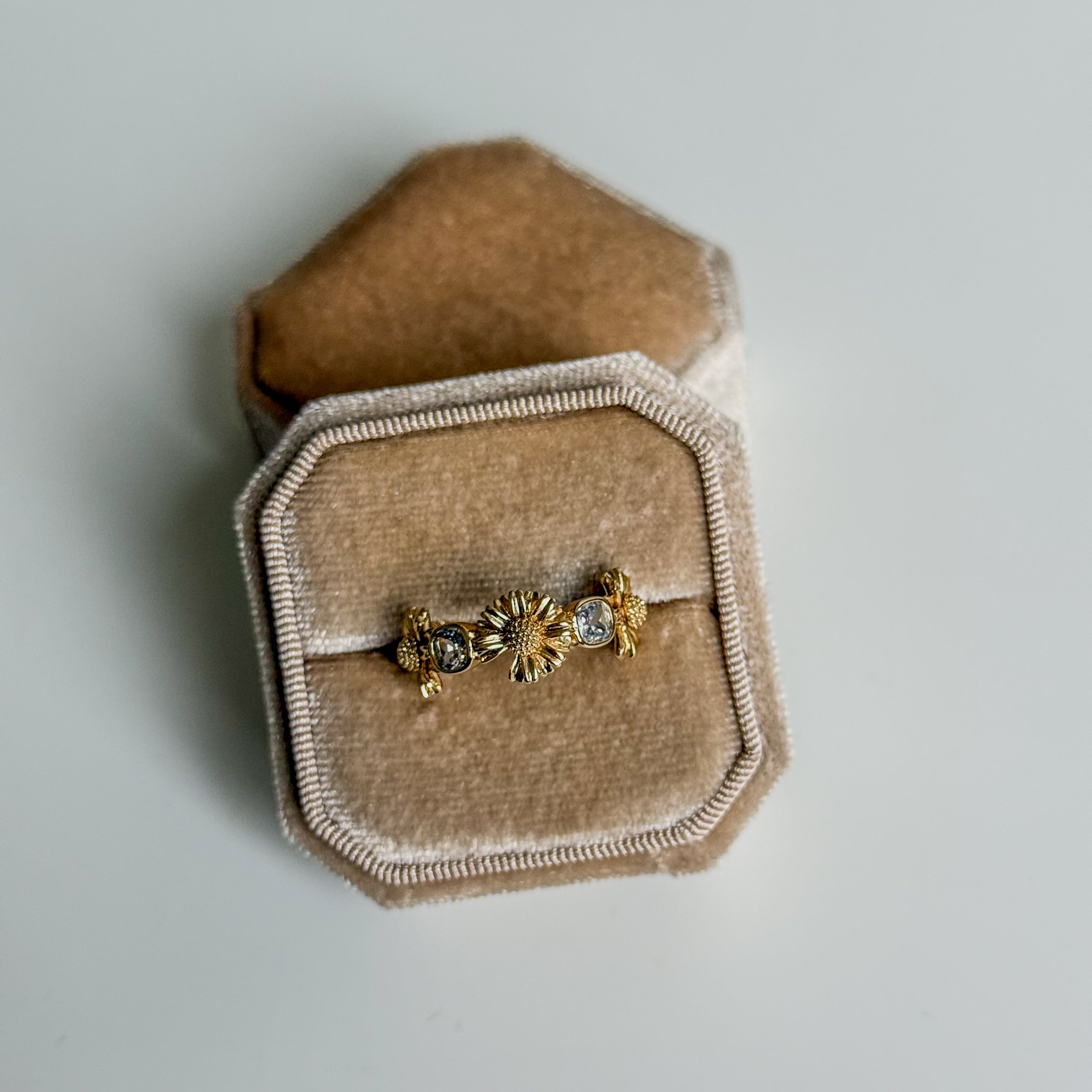 Golden Daisy Ring