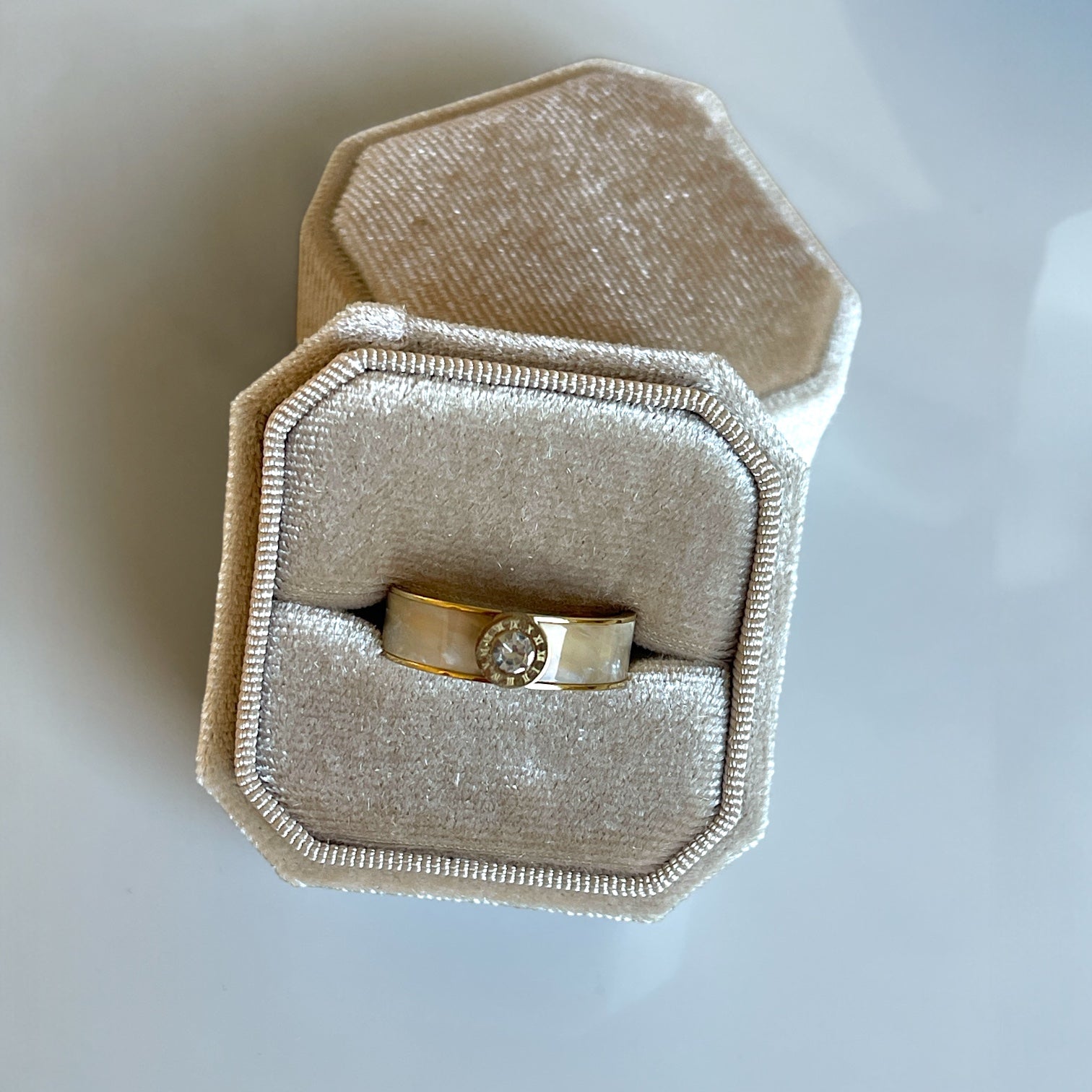 Golden Marble Roman Ring