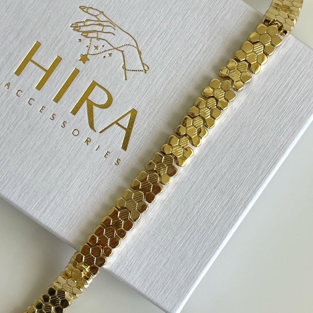Golden Honeycomb Armband