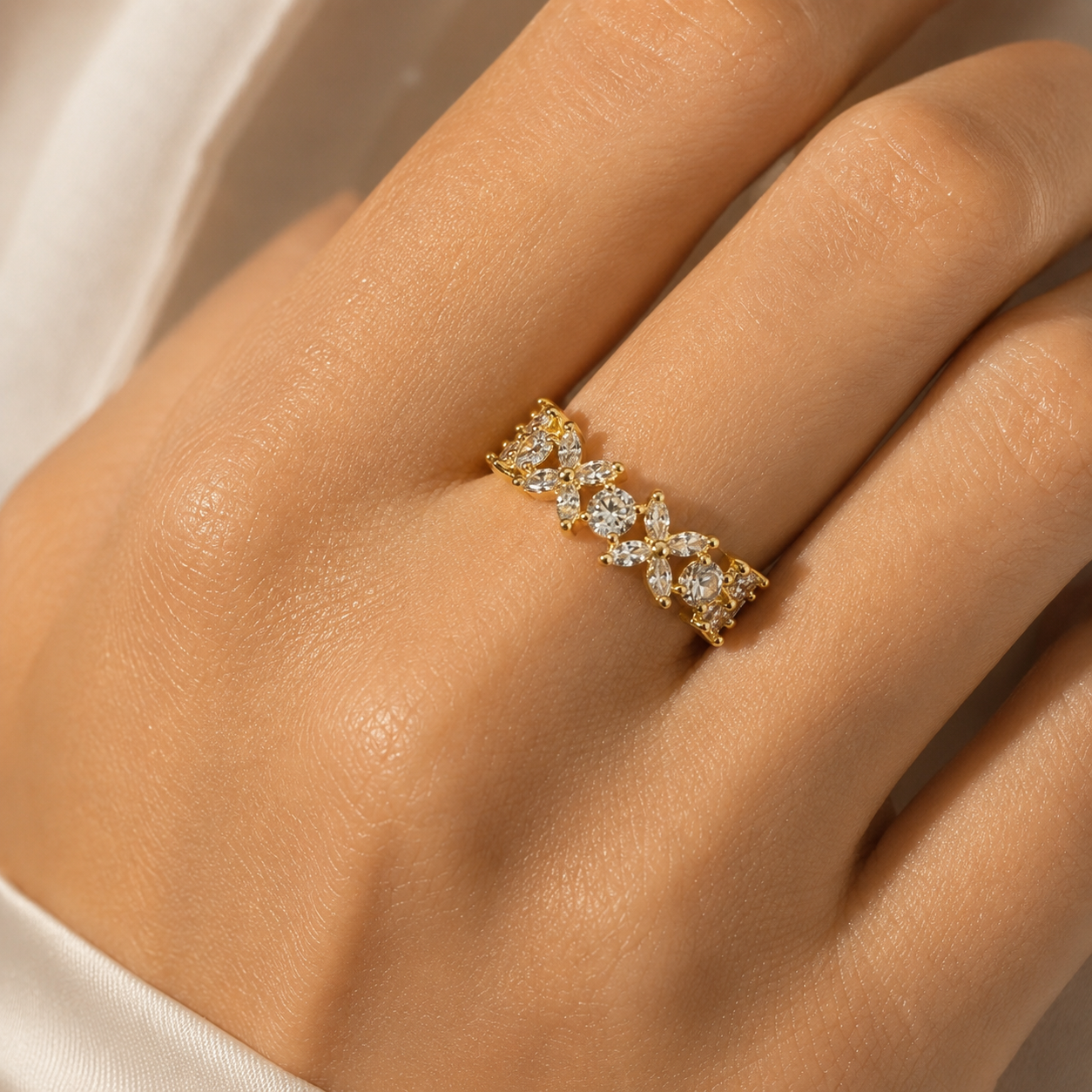 Flora Shine Ring