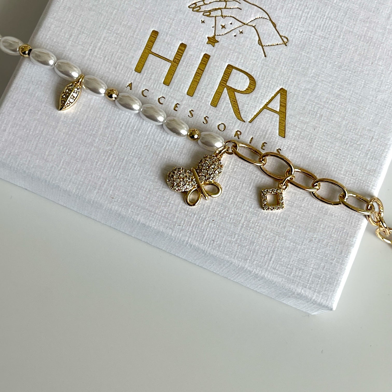 Pearl Butterfly Charm Armband