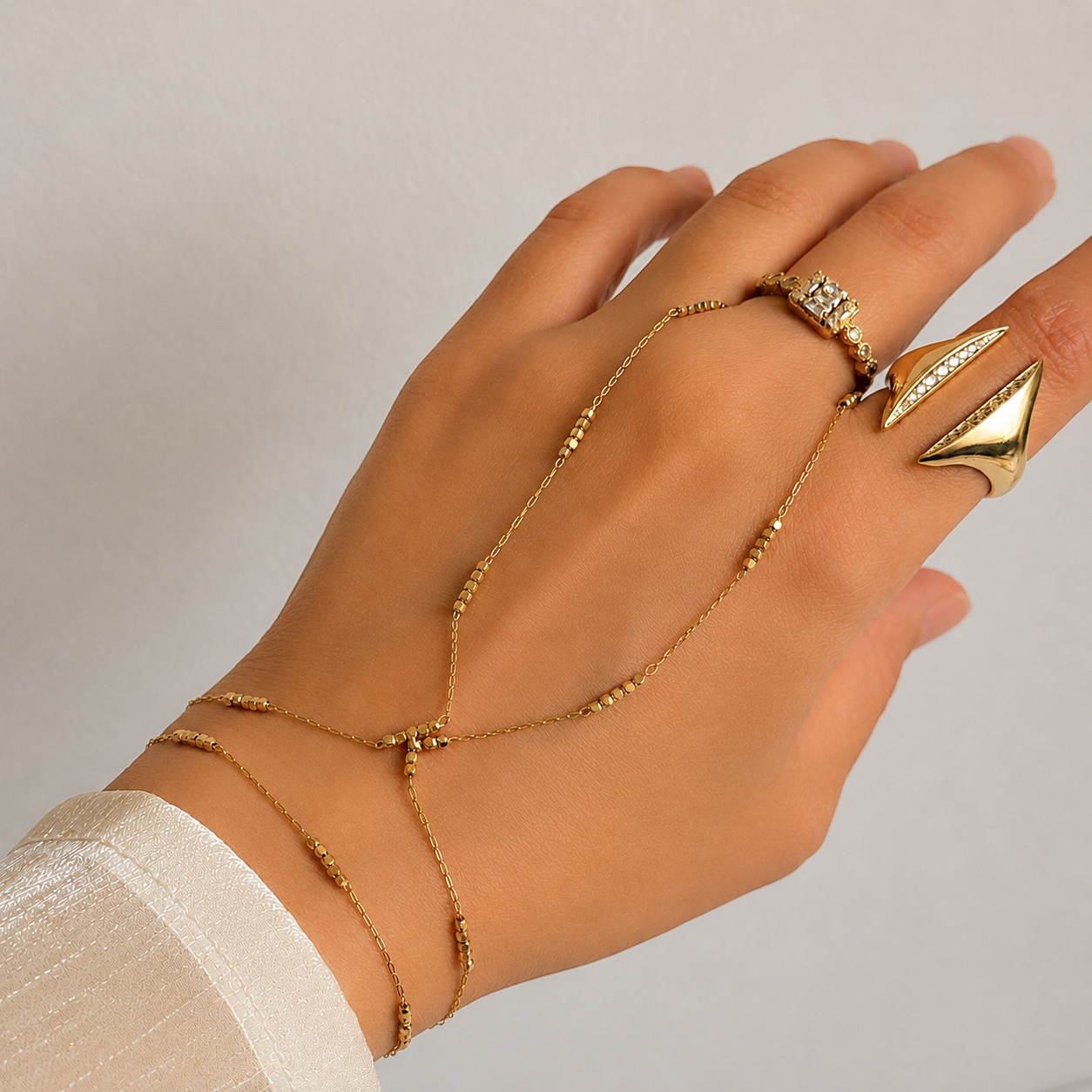 Golden Aura Handkette
