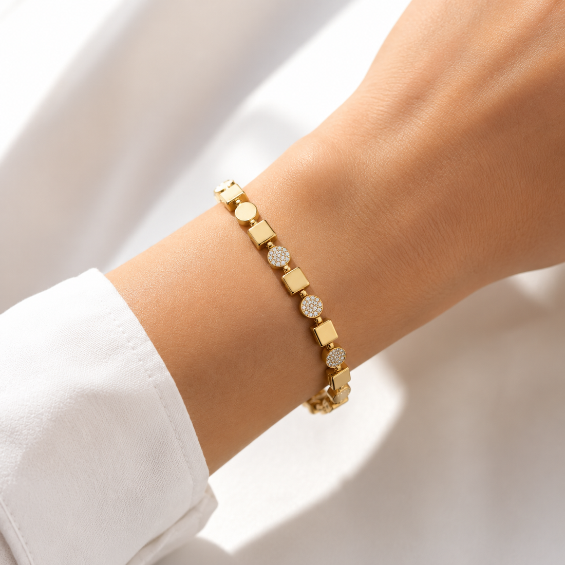 Geometry Glow Armband