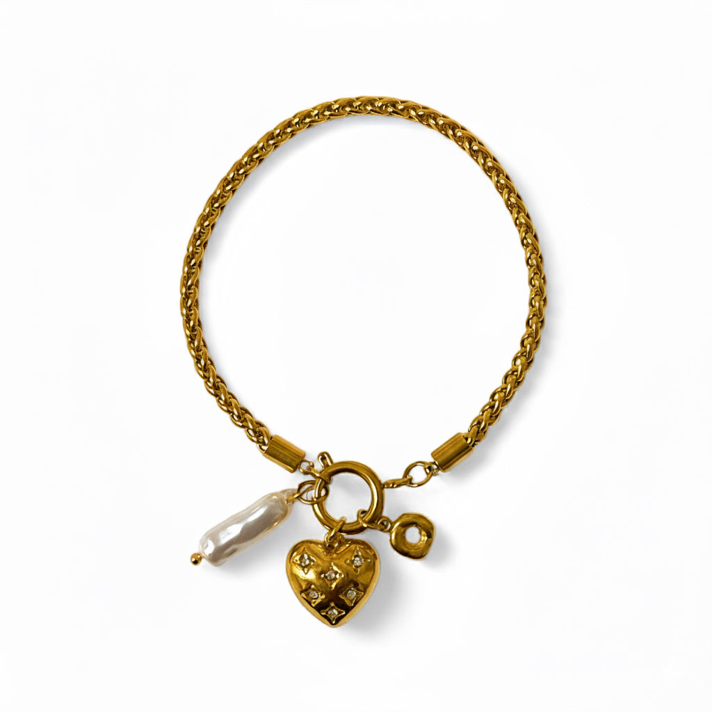 Golden Heart Charm Armband