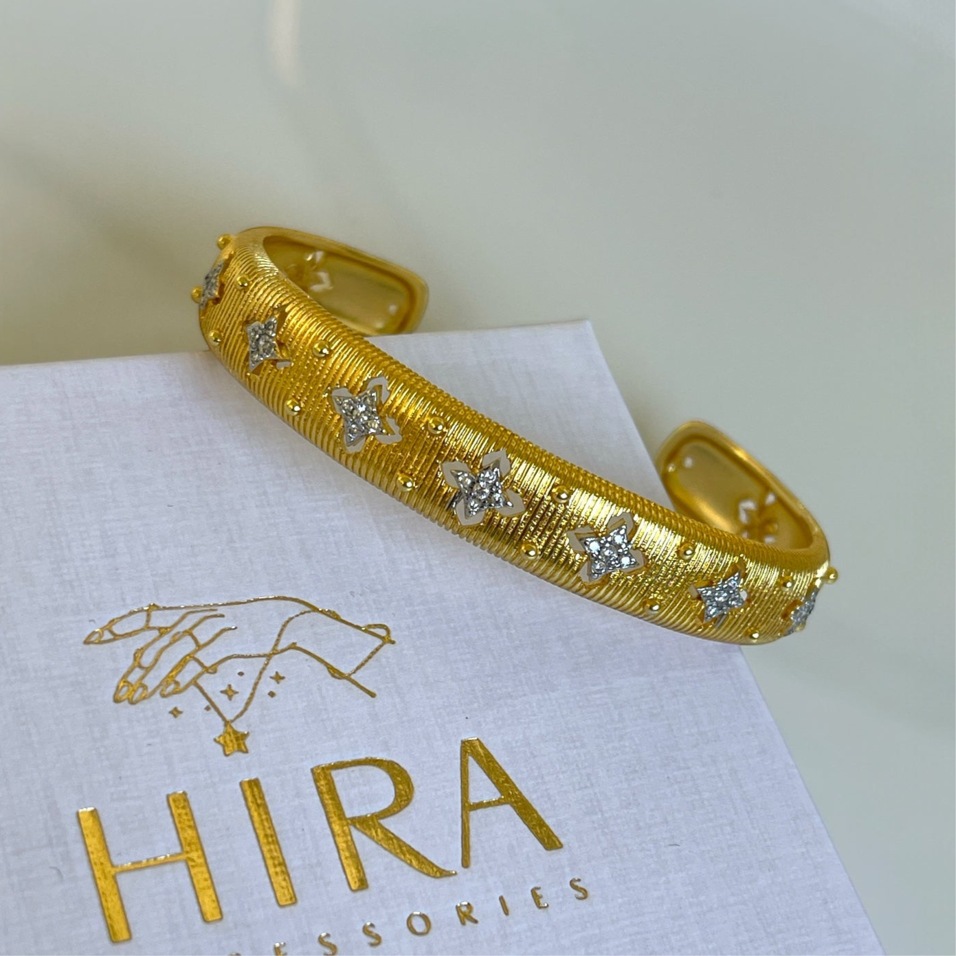 Lucky Spark Gold Armreif