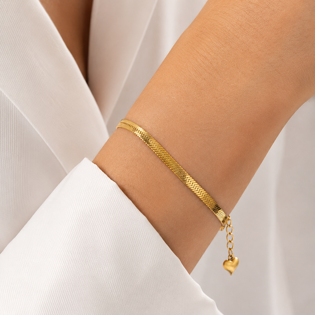 Snake Armband mit Herzanhänger