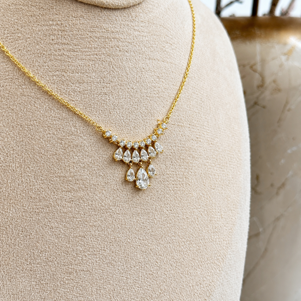 Golden Celestia Kette