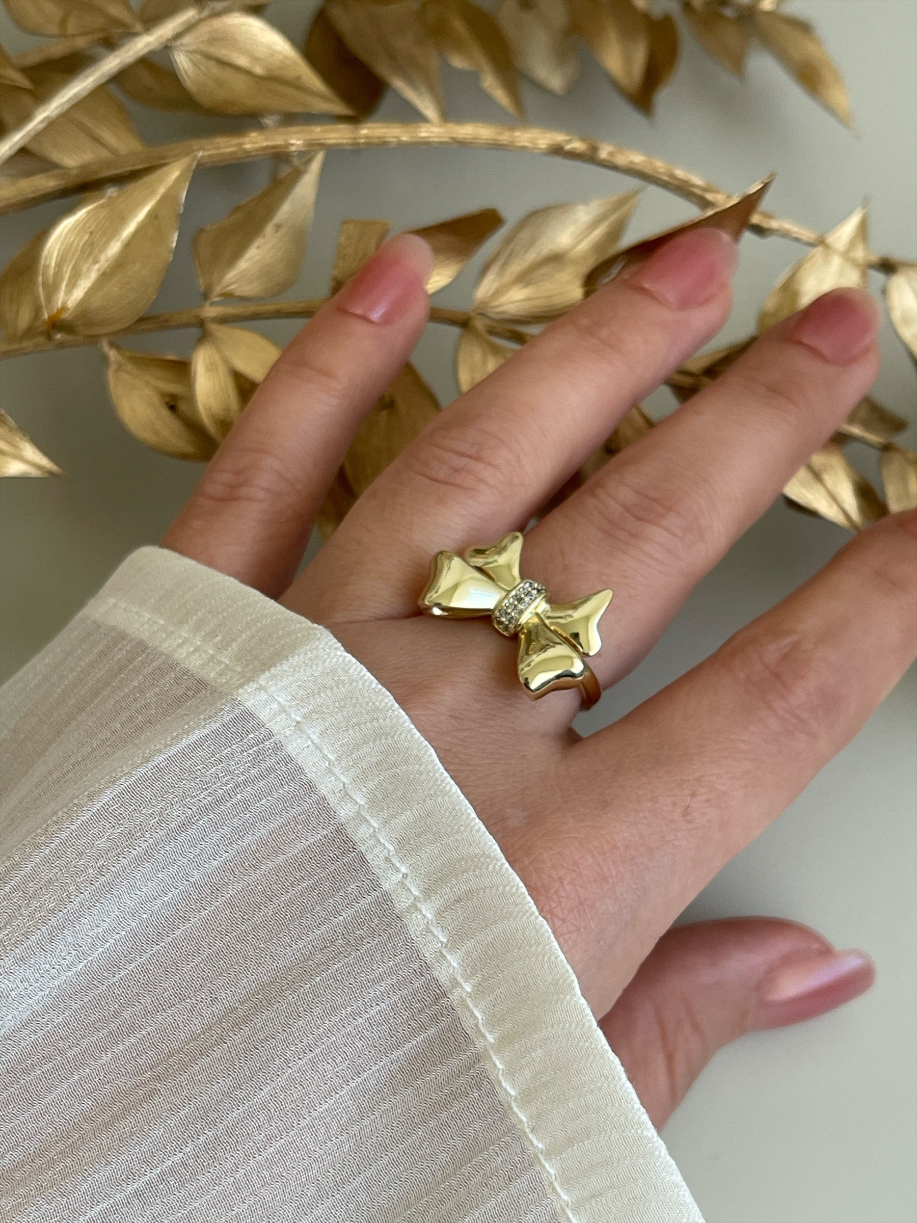 Bow Glam Ring