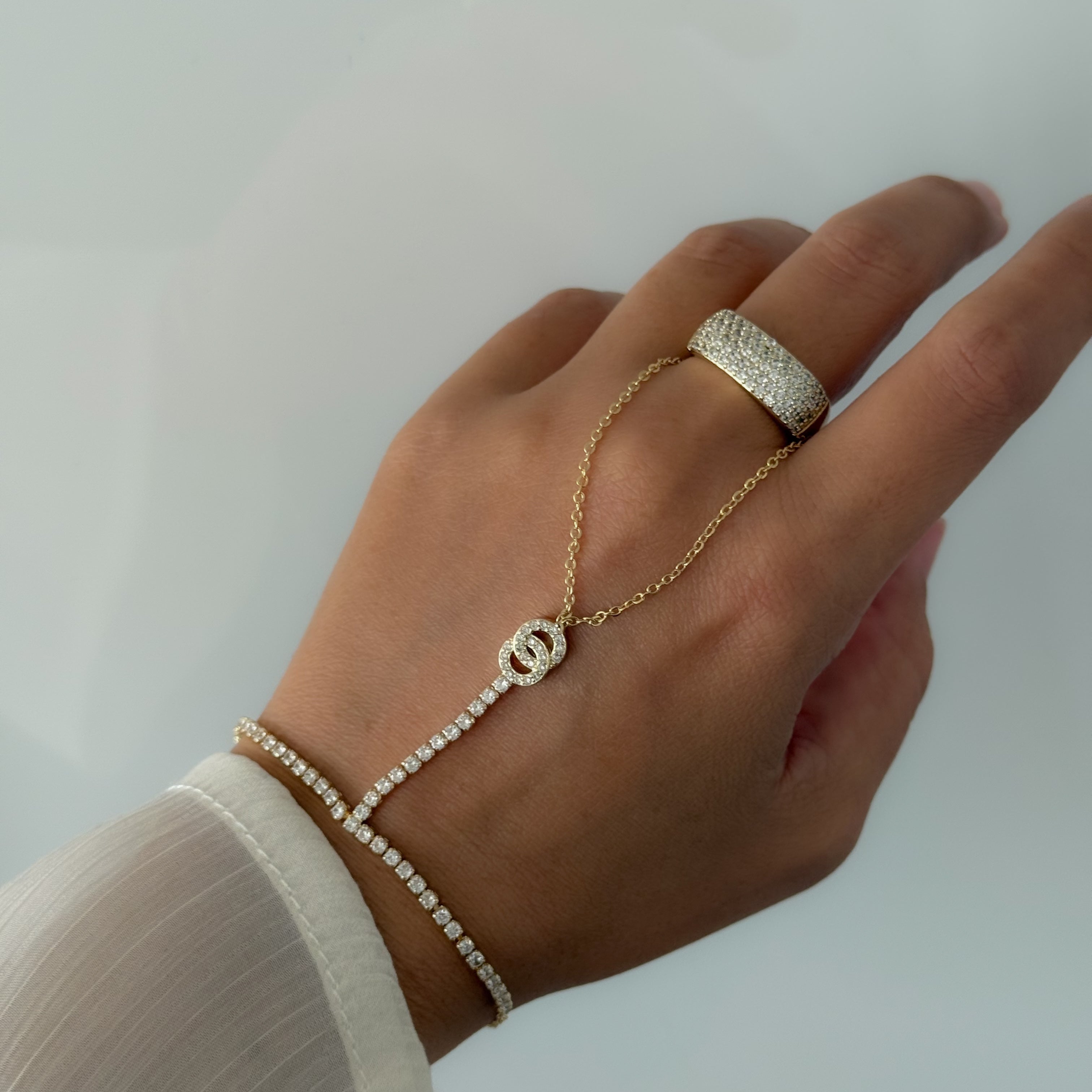 Infinity Glow Handkette