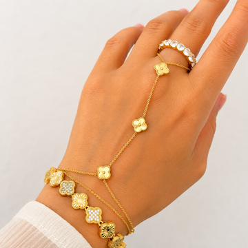 Amour Clover Handkette
