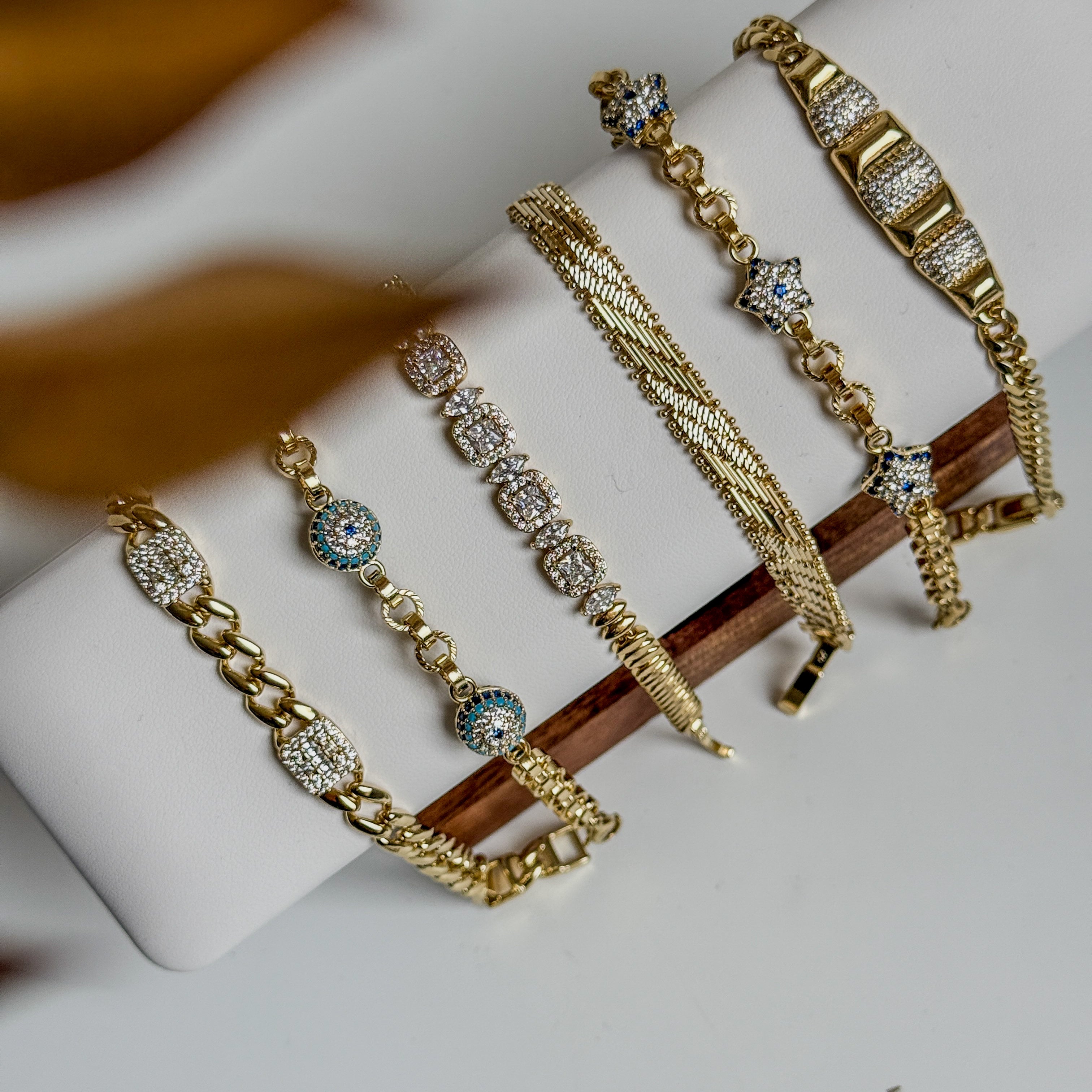 Midnight Star Armband