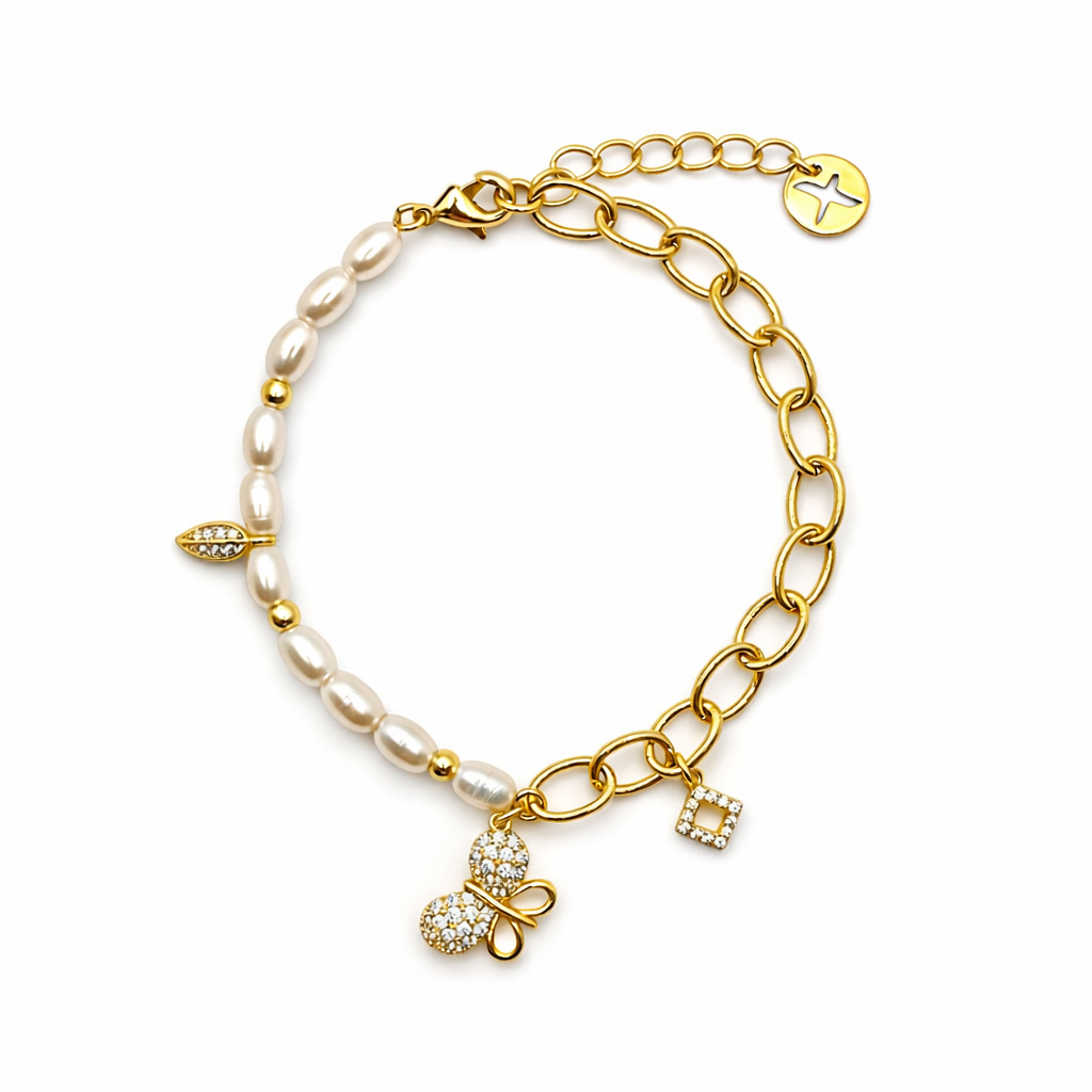 Pearl Butterfly Charm Armband