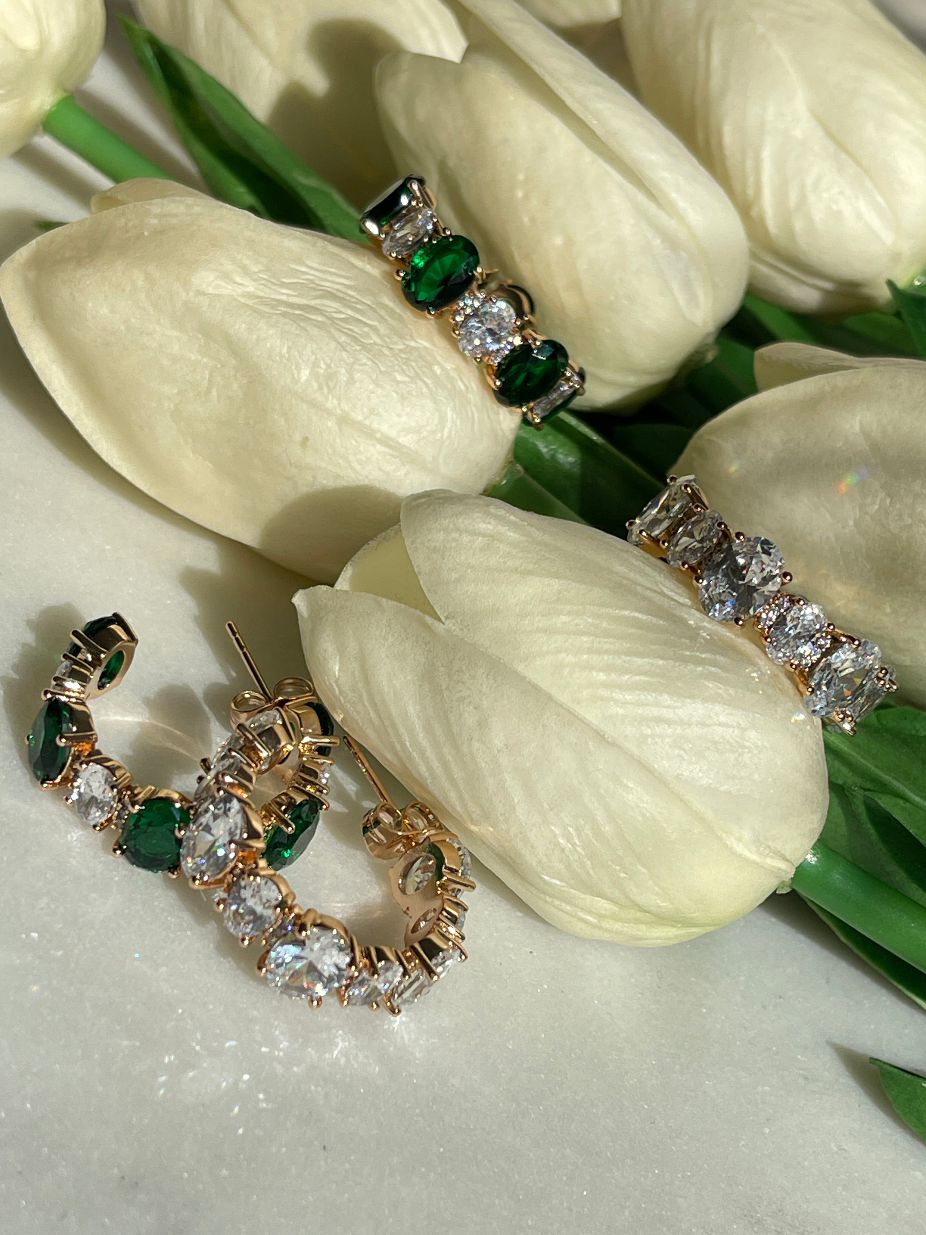 Smaragd Ohrringe mit Zirkoniasteinen