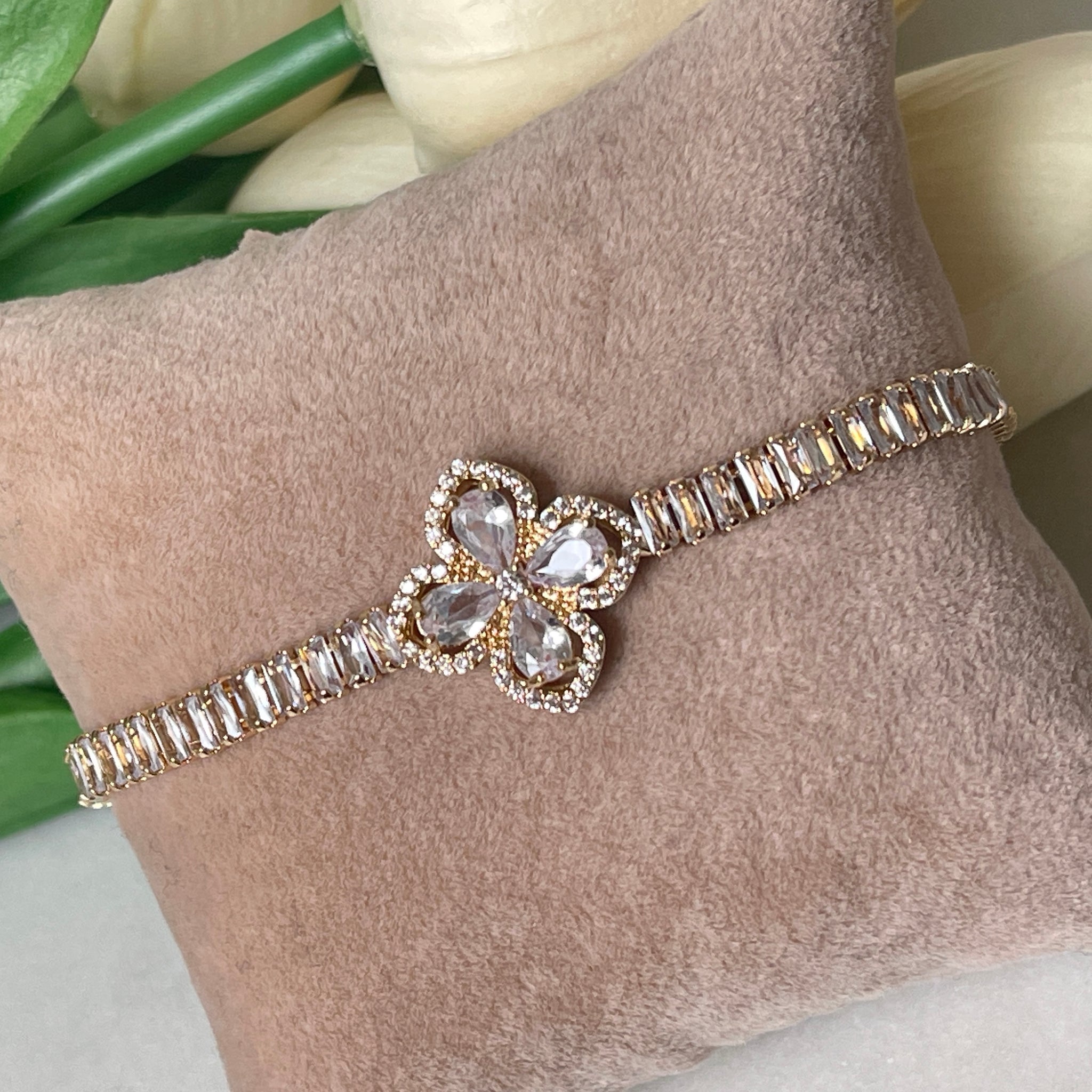 Baguette Flower Armband