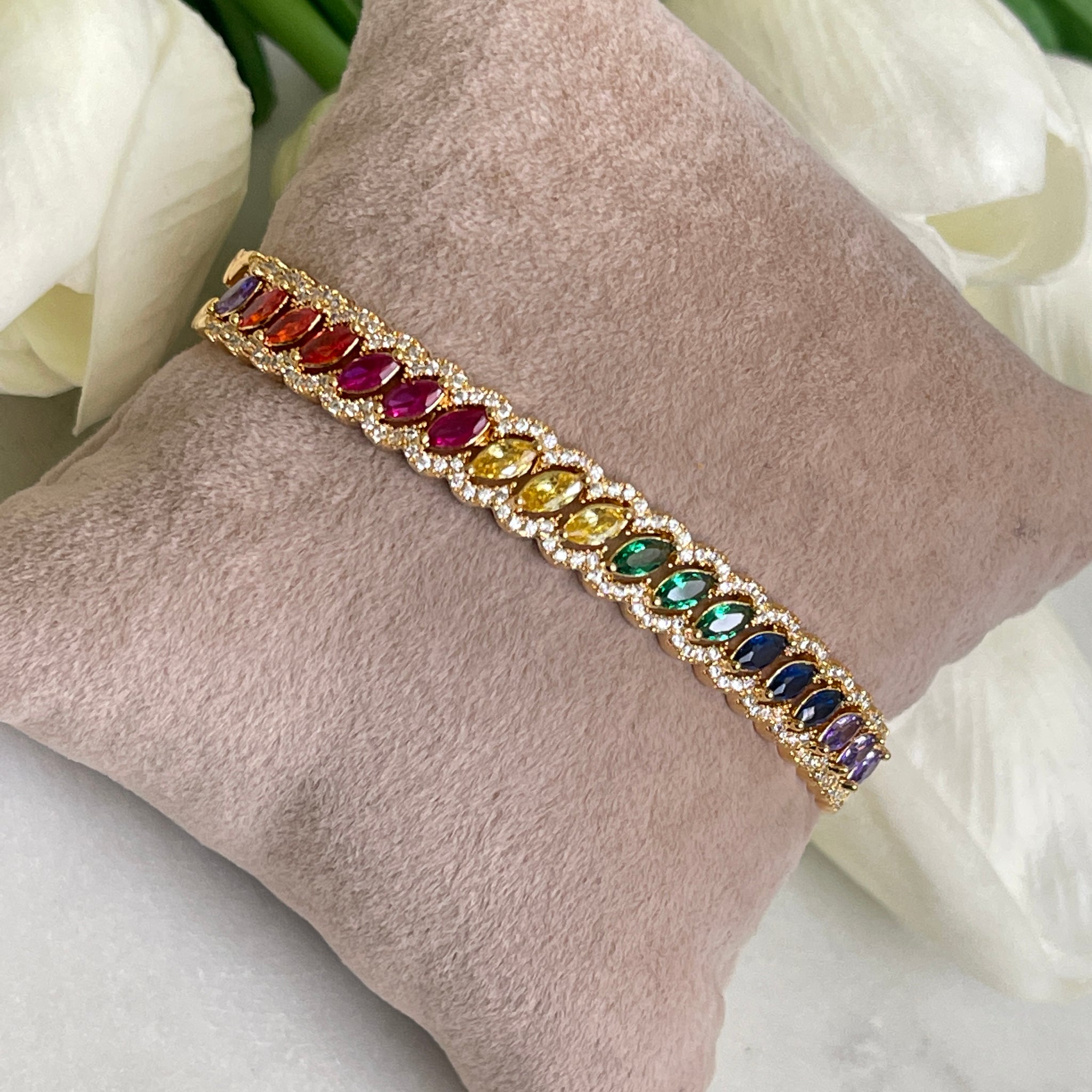 Simay bangle with zirconia stones