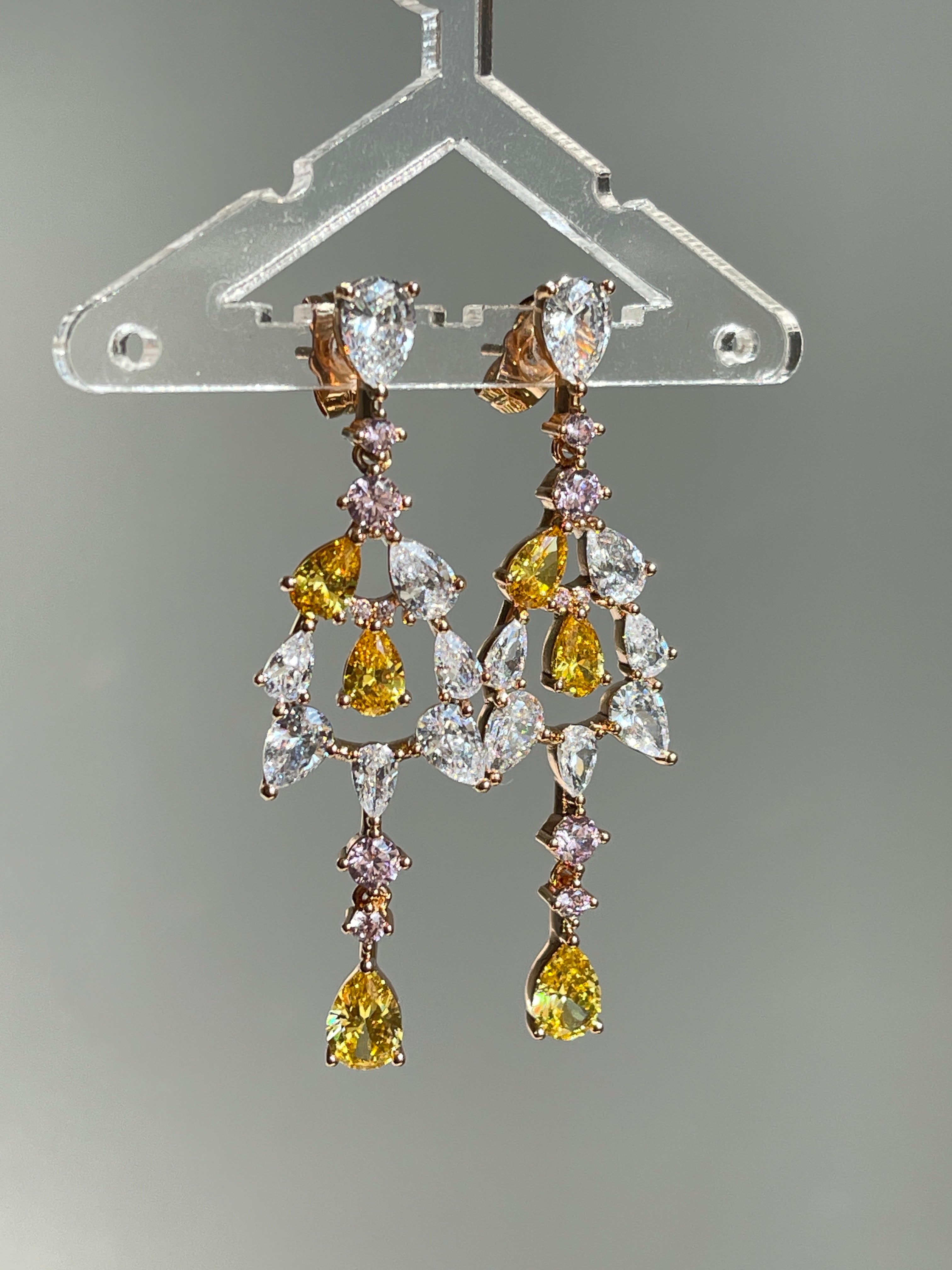 Sindyrella Ohrringe mit Zirkoniasteinen