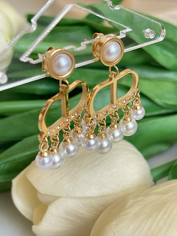 DD pearl earrings