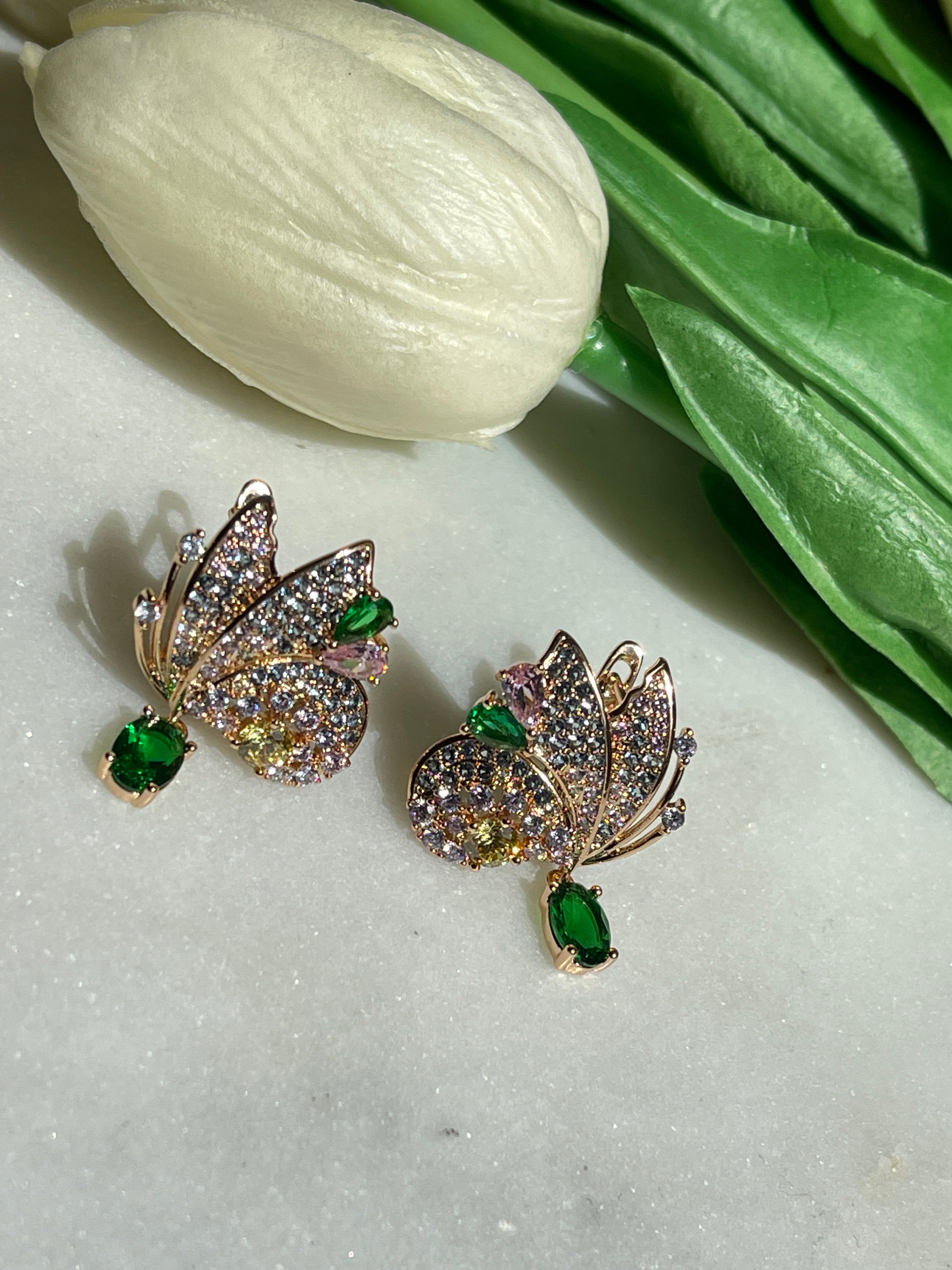 Butterfly Ohrringe mit Zirkoniasteinen