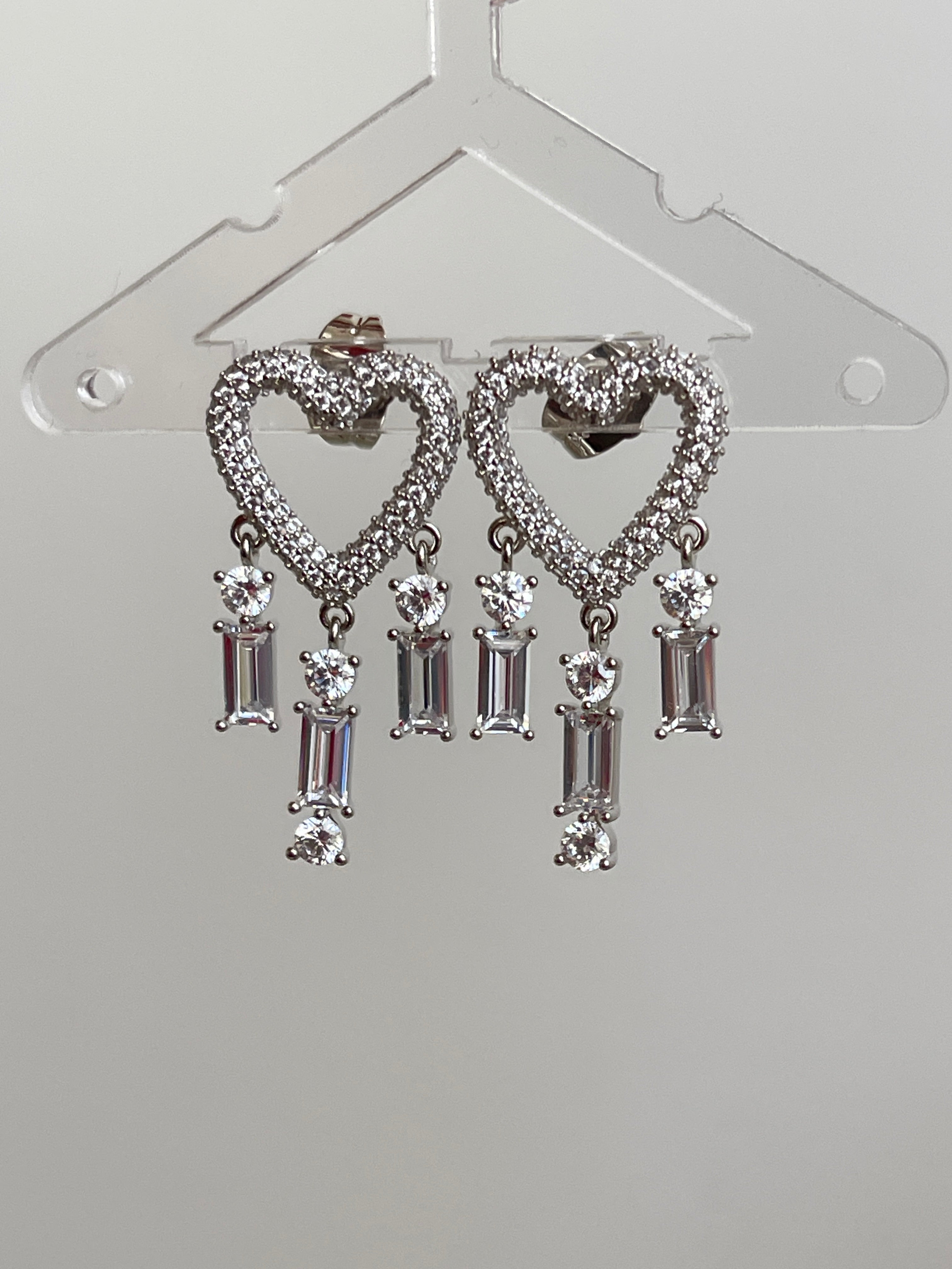 Heart Ohrringe mit Zirkoniasteinen