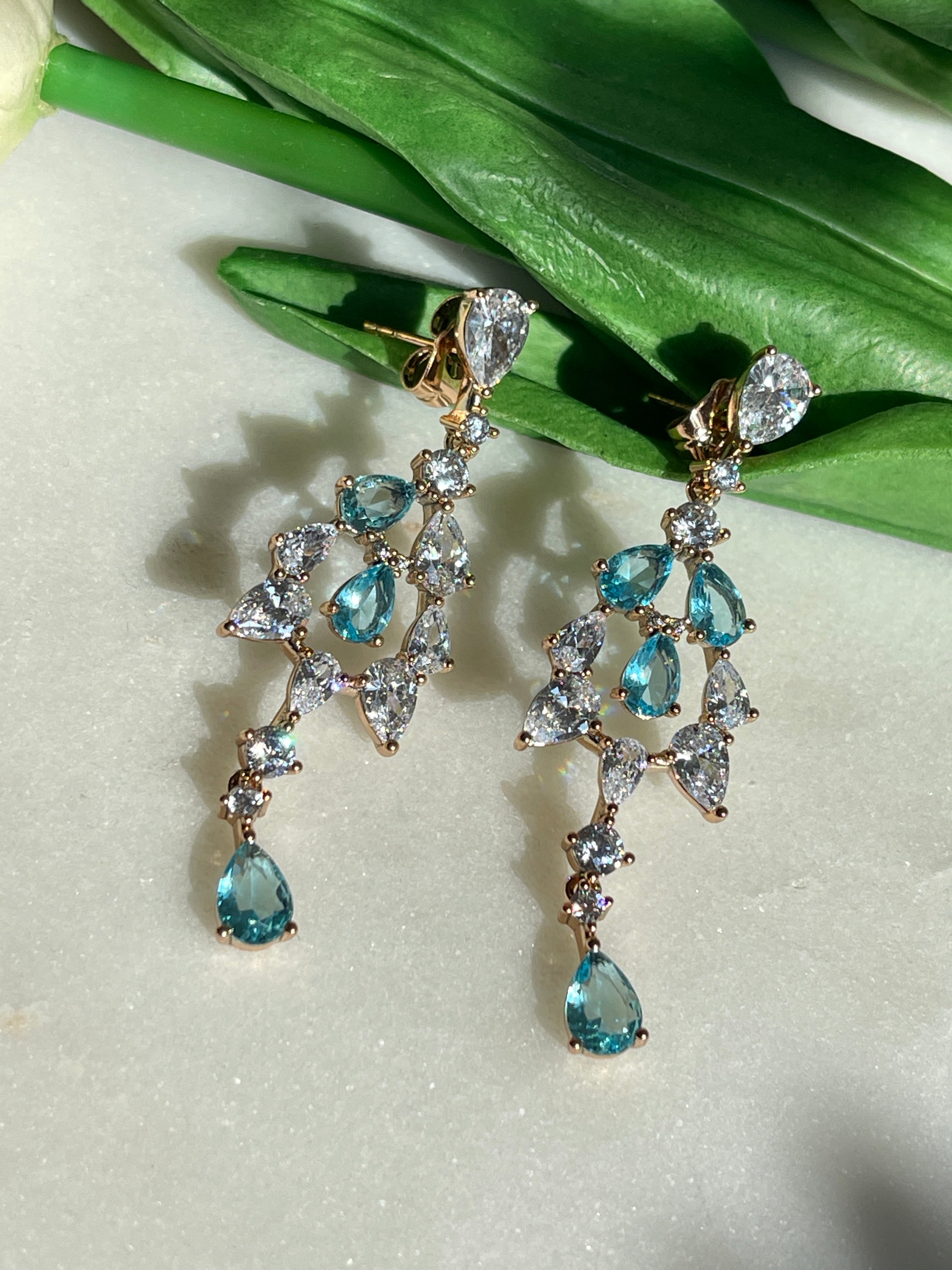 Sindyrella Ohrringe mit Zirkoniasteinen