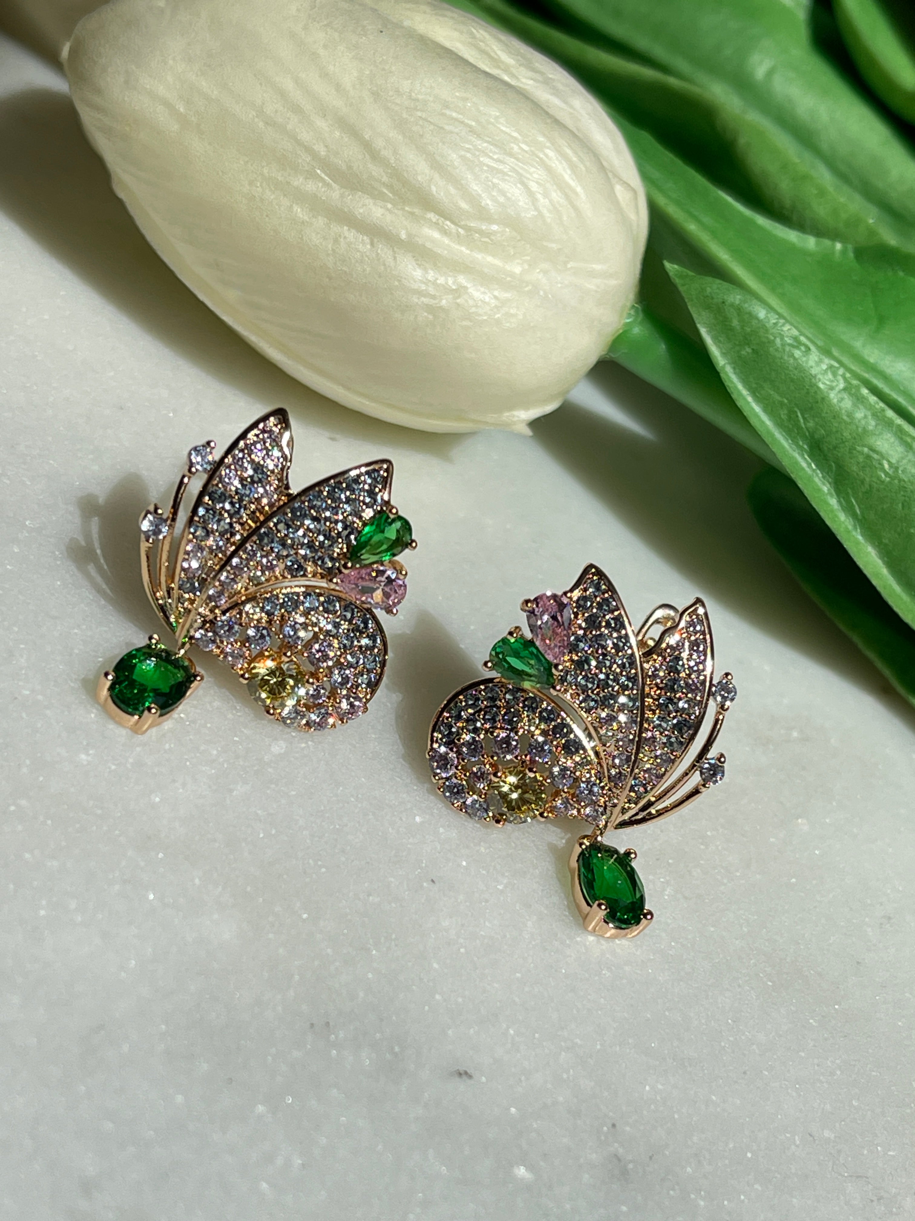 Butterfly Ohrringe mit Zirkoniasteinen