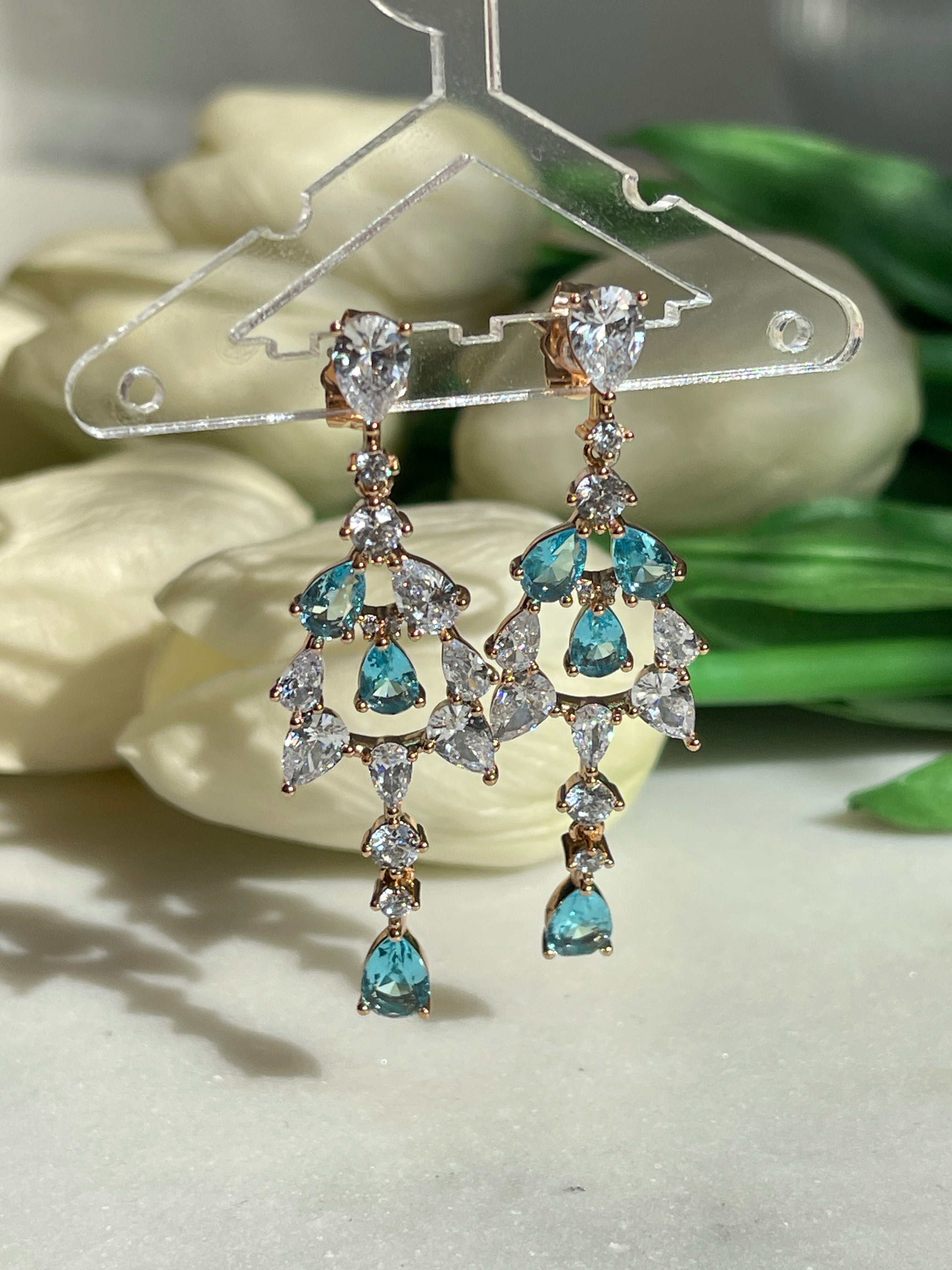 Sindyrella Ohrringe mit Zirkoniasteinen