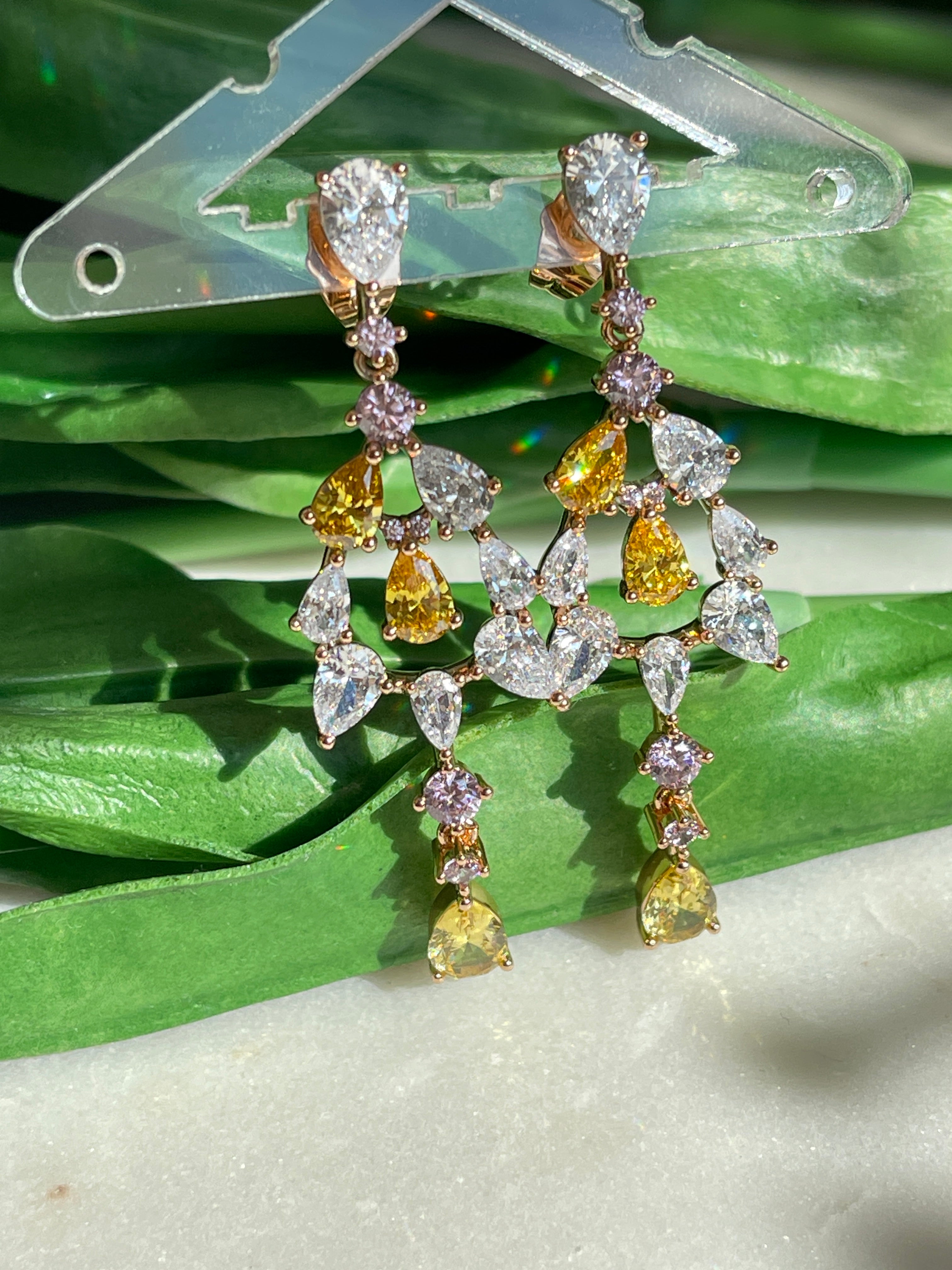 Sindyrella Ohrringe mit Zirkoniasteinen