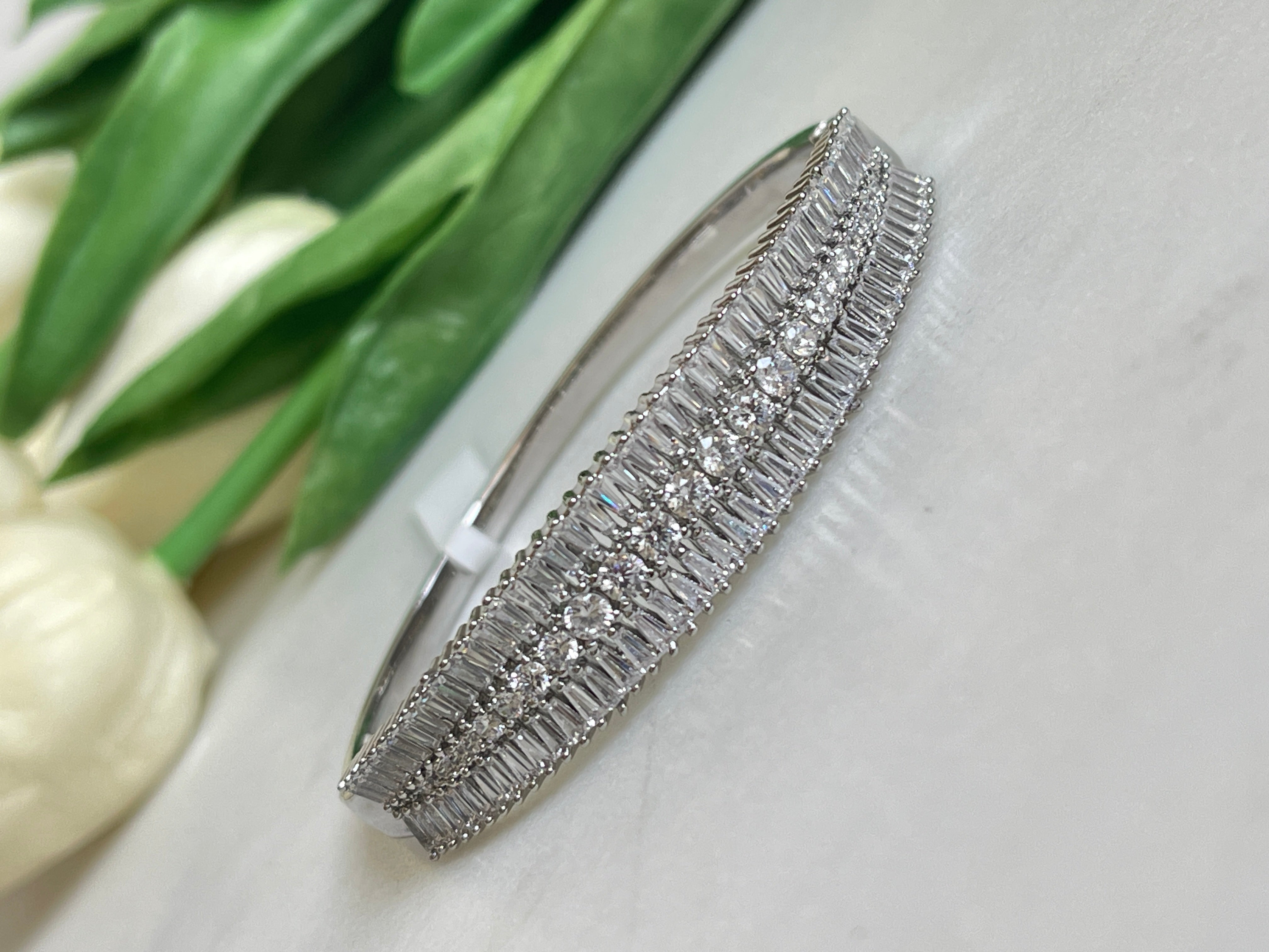 Sisi Armreif mit Zirkoniasteinen