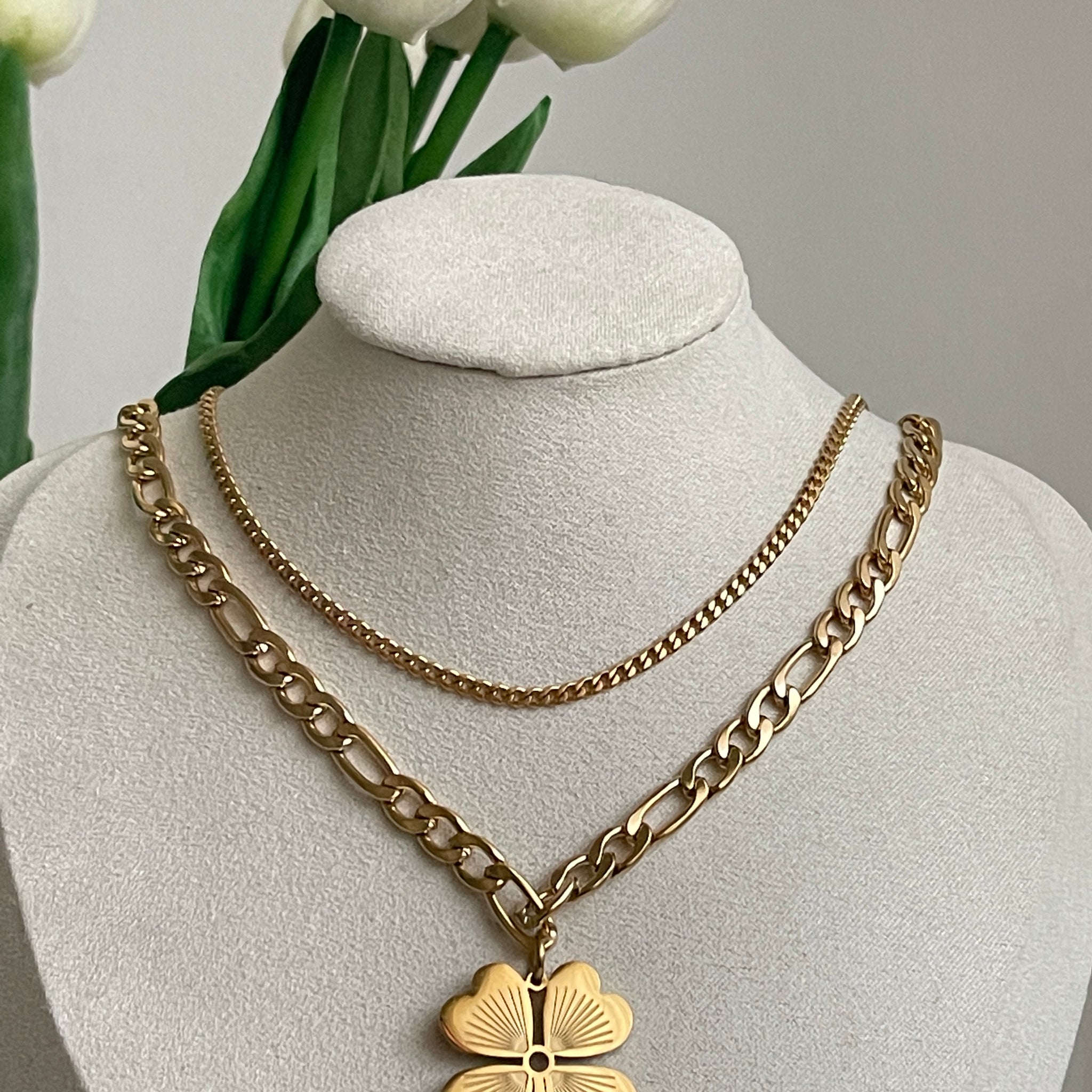 Long clover leaf necklace